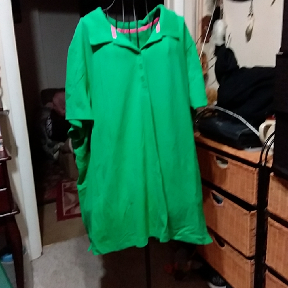 Women's green pullover size 4x